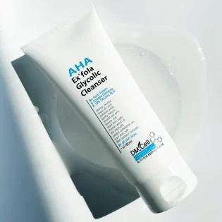 AHA Exfola Glycolic Cleanser 10% – Nettoyant exfoliant & éclat | DM.Cell